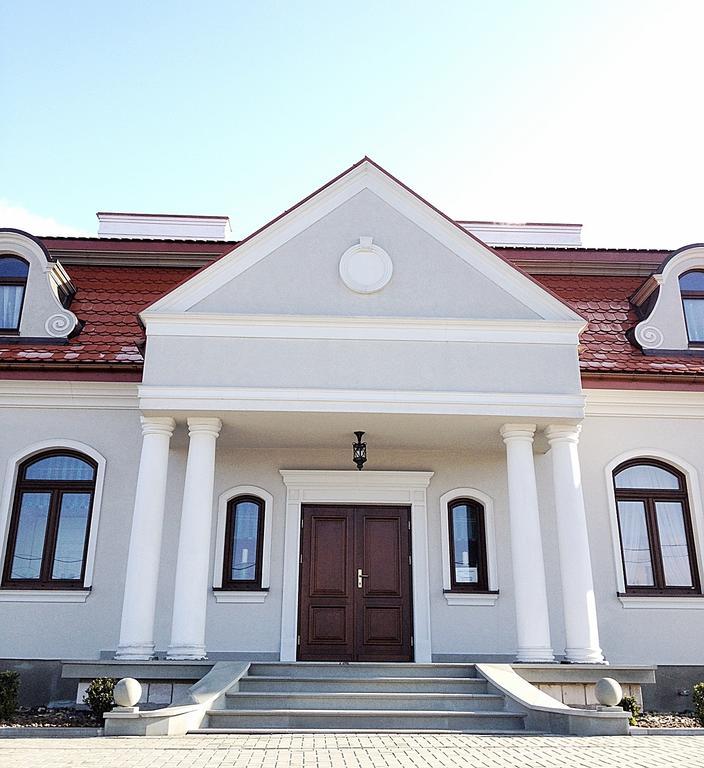Prestige Bed & Breakfast Wierzchowisko Bagian luar foto